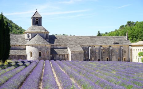 Visiter la Provence, Monument de Provence, Guide Provence, Guides Provence, Visiter la Provence
