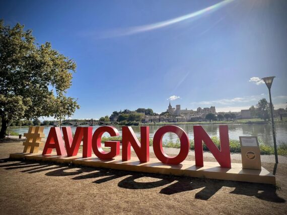 Excursion Marseille Avignon, Palais des Papes Avignon, Guide Avignon, Visite Guidée Avignon, Visiter Avignon
