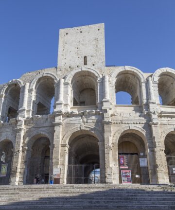 Arles