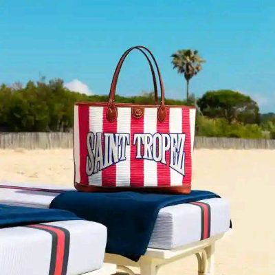 Place des Lices Saint Tropez, Guide Saint Tropez, Visite Guidée Saint Tropez, Place des Lices